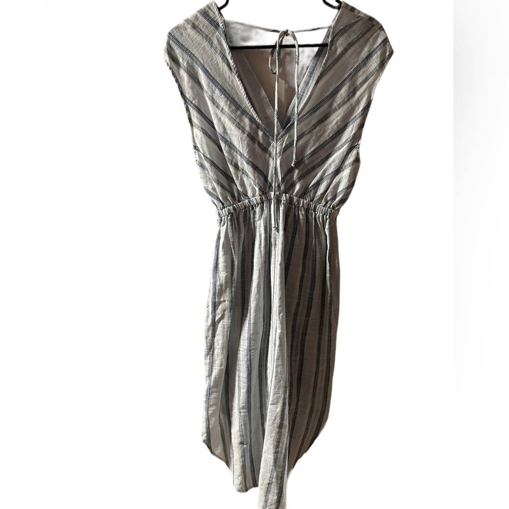 Japna light weight V neck tie back striped dress with elastic waist size XS